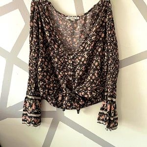 Long sleeve crop top